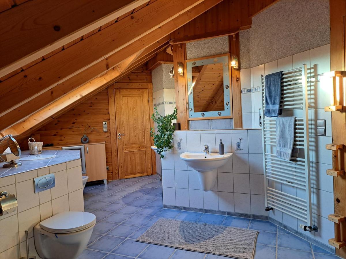 Steewer Landhaus Gemuetliche Ferienwohnung Bis 6 Pers In Ruhiger Ortsrandlage Stebach Buitenkant foto