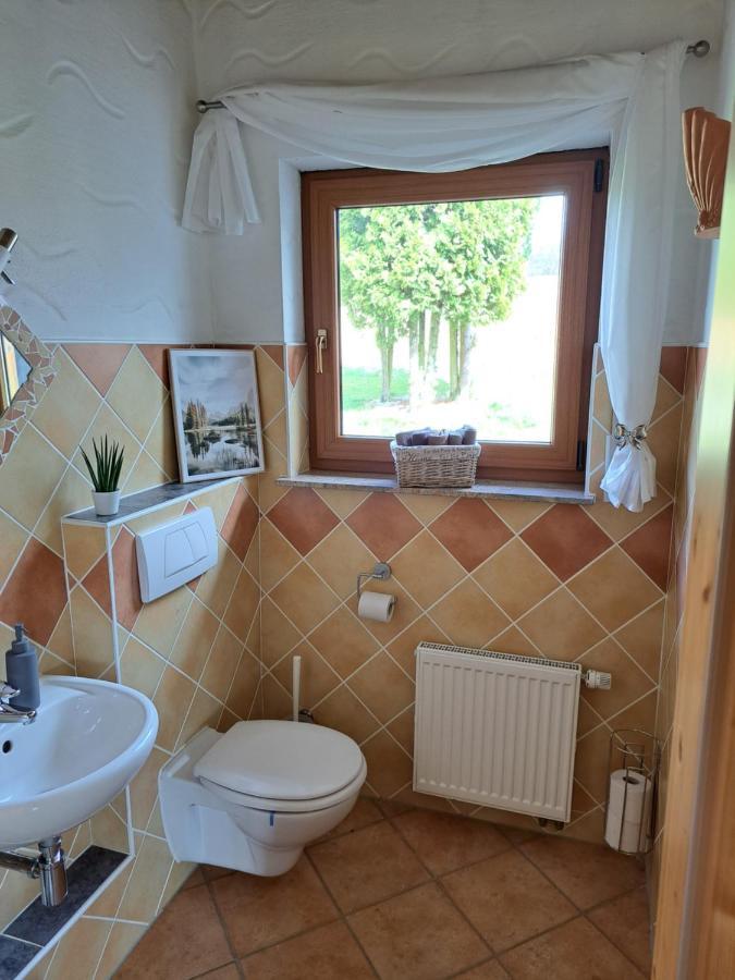 Steewer Landhaus Gemuetliche Ferienwohnung Bis 6 Pers In Ruhiger Ortsrandlage Stebach Buitenkant foto