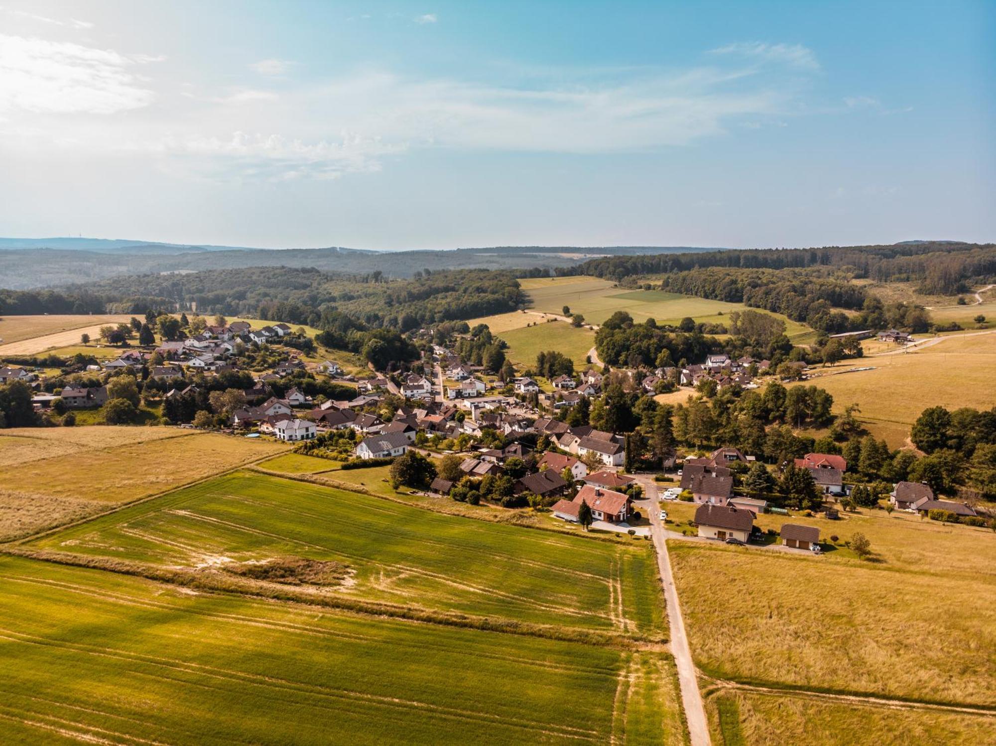 Steewer Landhaus Gemuetliche Ferienwohnung Bis 6 Pers In Ruhiger Ortsrandlage Stebach Buitenkant foto
