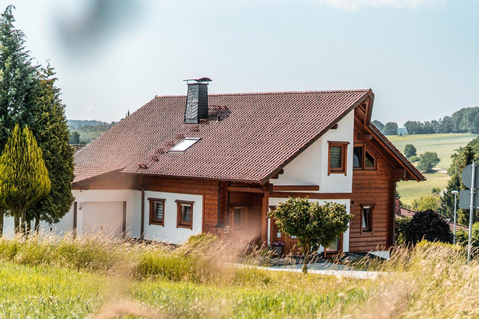 Steewer Landhaus Gemuetliche Ferienwohnung Bis 6 Pers In Ruhiger Ortsrandlage Stebach Buitenkant foto
