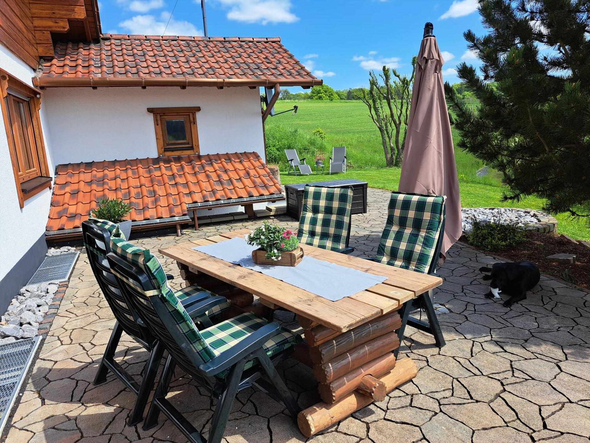 Steewer Landhaus Gemuetliche Ferienwohnung Bis 6 Pers In Ruhiger Ortsrandlage Stebach Buitenkant foto